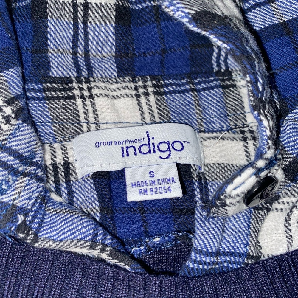 Women shirt